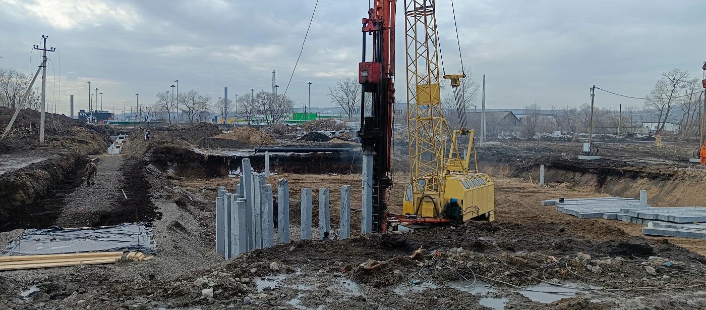 Аренда сваебоя для забивки бетонных свай в Амурской области